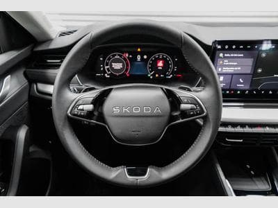 Skoda Octavia Kombi 2,0 TDI (2025) - Foto 8