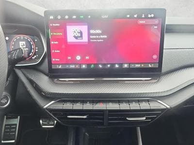 Skoda Octavia 1.5 TSI mHEV 110 kW Sportline (2025) - Photo 12