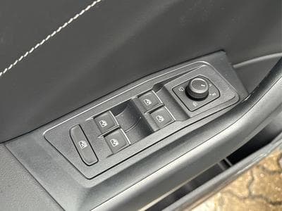 VW T-Roc Limited (2026) - Foto 11