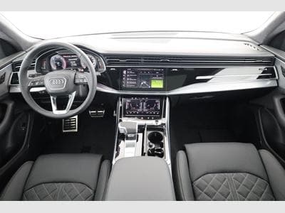 Audi Q8 50 TDI quattro (2025) - Foto 4