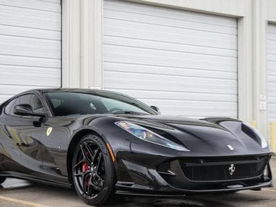 Ferrari 812 Superfast (2018) - Photo 1