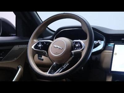 Jaguar F-Pace P400e SE (2022) - Foto 14