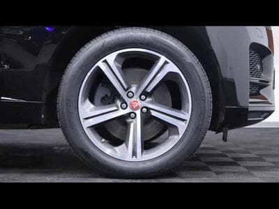 Jaguar F-Pace P400e SE (2022) - Foto 9