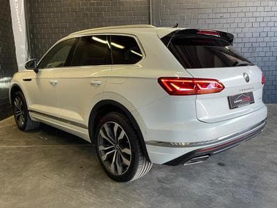 VW Touareg 3.0 TSi V6 eHybrid 4MOTION Elegance  381 CV (2022) - Photo 5