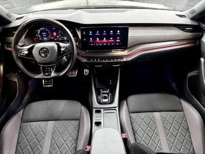 Skoda Octavia RS iV Combi PHEV 245 CV *MATRIX* *Sièges Chauff* (2022) - Foto 9