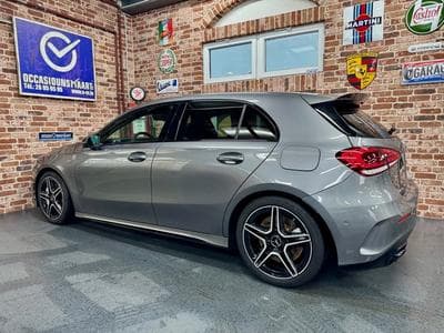 Mercedes A 35 AMG A 35 AMG 2.0 306cv Auto 4Matic/SiègCh/Navi/LED (2021) - Foto 2