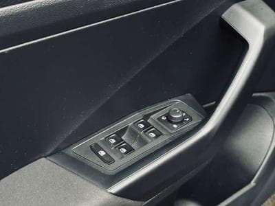 VW T-Roc T-Roc 1.0 TSI OPF (2021) - Photo 12