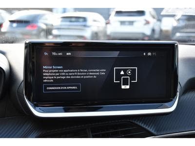 Peugeot 2008 1.2 PureTech Allure ACC GPS LANE SIDE CAM 360 1° MAIN (2024) - Photo 11