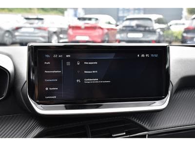 Peugeot 2008 1.2 PureTech Allure ACC GPS LANE SIDE CAM 360 1° MAIN (2024) - Photo 12