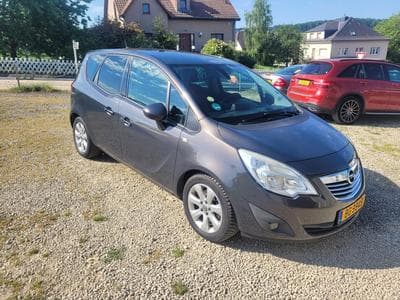 Opel Meriva CDTI 130 (2013) - Photo 1