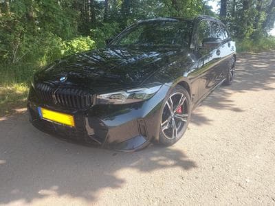 BMW 330 M plus dark (2024) - Photo 1