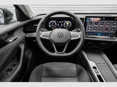 VW Passat Variant 1,5 TSI (2026) - Photo 7