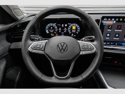 VW Passat Variant 1,5 TSI (2026) - Photo 8