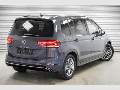 VW Touran 1,5 TSI DSG (2026) - Photo 2