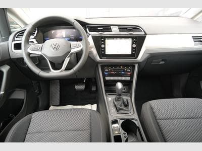 VW Touran 1.5 TSI DSG (2026) - Photo 8