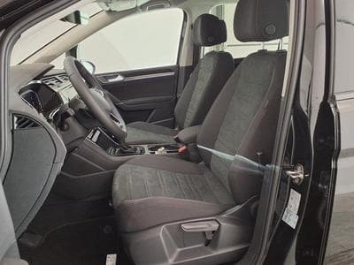 VW Touran Highline R-Line 1.5 TSI 7-Gang-DSG (2026) - Photo 9