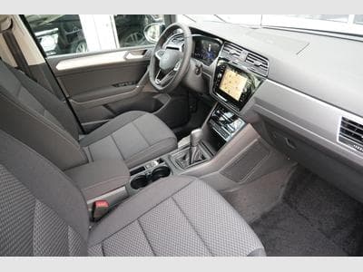 VW Touran 1.5 TSI DSG (2026) - Foto 8