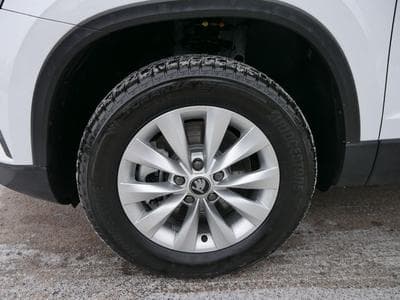 Skoda Karoq Selection 2.0 TDI DSG 4x4 (2026) - Photo 4