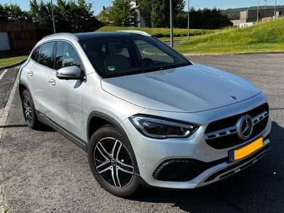 Mercedes GLA 200 E Multi+Kamera+AHK+Night+19 (2022) - Photo 1