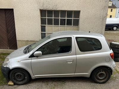Toyota Yaris Schlëssel fehlt (2005) - Photo 1