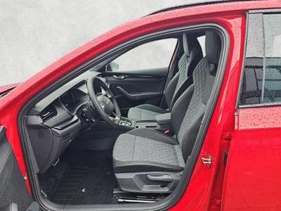 Skoda Octavia 1.5 TSI mHEV 110 kW Sportline (2026) - Foto 9