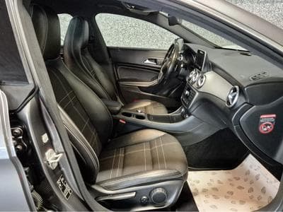 Mercedes CLA 220 CDI URBAN AUTO LED CUIR NAVI (2014) - Photo 4