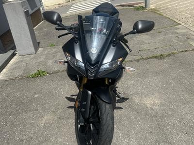 Yamaha YZF-R 125 (2017) - Photo 1