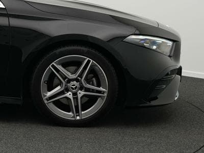 Mercedes A 200 d AMG-Line Multi+Kamera+Ambi (2024) - Photo 8
