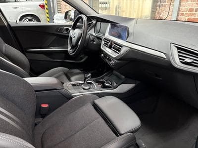 BMW 118 118dA 2.0 150cv Auto ADVANTAGE (2021) - Photo 8