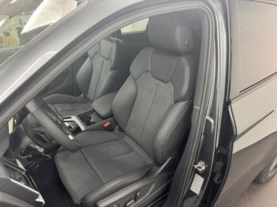 Audi Q5 S line 50 TFSI e quattro 299 CV / 220 kW S tronic (2024) - Foto 2