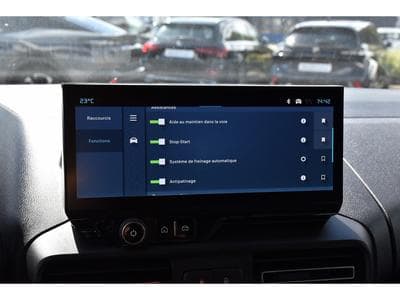 Citroën Berlingo 1.5 BlueHDI 130 EAT8 5 Pl. REGUL SMARTPHONE LED NEUF (2026) - Photo 14