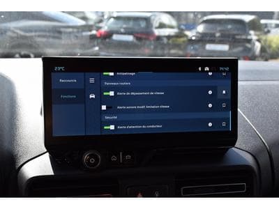Citroën Berlingo 1.5 BlueHDI 130 EAT8 5 Pl. REGUL SMARTPHONE LED NEUF (2026) - Photo 15