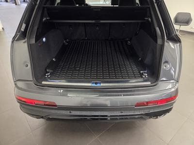 Audi Q7 S line 60 TFSIe quattro 462 CV / 340 kW Tiptronic (2021) - Photo 9