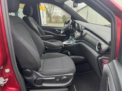 Mercedes V 250 MERCEDES-BENZ V250 LANG AMG LINE KAMERA LED STANDHEIZUNG (2020) - Photo 4