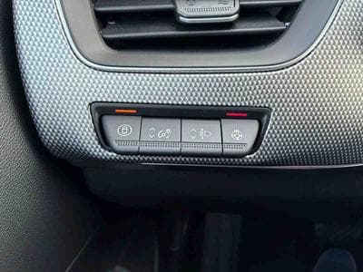 Renault Arkana 1.3 E-Tech Full Hybrid 145 EDC TECHNO (2025) - Photo 11