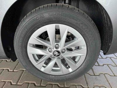 Skoda Fabia 1.0 TSi 110 DSG Selection (2025) - Photo 5