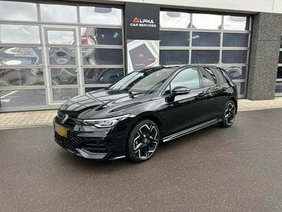 VW Golf 1.5 eTSI 150ch R-Line (2026) - Photo 1