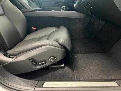 Volvo XC60 Plus Dark (2024) - Foto 13