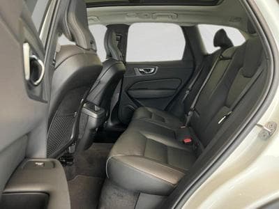 Volvo XC60 Plus Dark (2024) - Foto 15