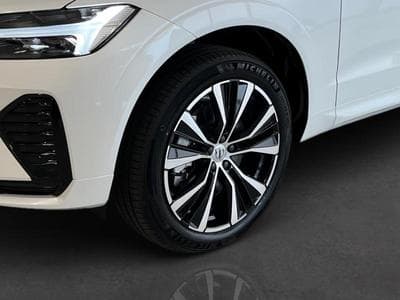 Volvo XC60 Plus Dark (2024) - Foto 5