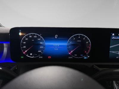 Mercedes A 200 1.3 Hatchback AMG Night Edition (2025) - Photo 2