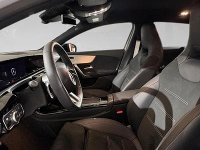 Mercedes A 200 1.3 Hatchback AMG Night Edition (2025) - Photo 4