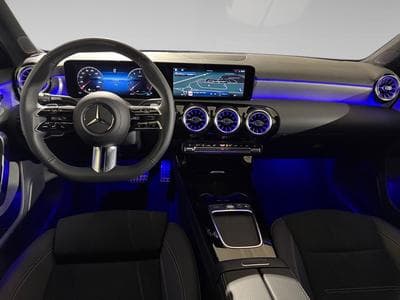 Mercedes A 200 1.3 Hatchback AMG Night Edition (2025) - Photo 5