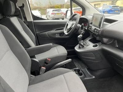 Opel Combo 1.6d 100cv Clim (2019) - Photo 12