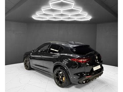Alfa-Romeo Stelvio Quadrifoglio Q4 (2018) - Photo 3