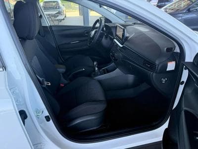 Hyundai Bayon 1.0 T-GDI 101 Premium (2026) - Foto 10