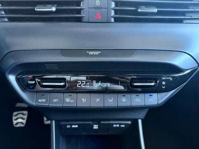 Hyundai Bayon 1.0 T-GDI 101 Premium (2026) - Photo 14