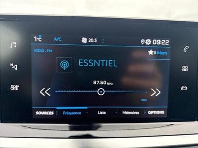 PEUGEOT 2008 1.2 PureTech 130ch S&S Allure Pack EAT8 (2023) - Photo 10