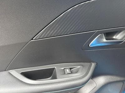 PEUGEOT 2008 1.2 PureTech 130ch S&S Allure Pack EAT8 (2023) - Photo 11