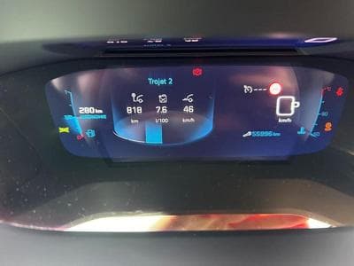 PEUGEOT 2008 1.2 PureTech 130ch S&S Allure Pack EAT8 (2023) - Photo 4